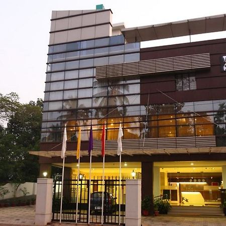 Hotel Monarch Кожикоде Екстер'єр фото